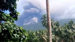 Tisuće evakuirane s otoka Vanuatu zbog pojačane vulkanske aktivnosti
