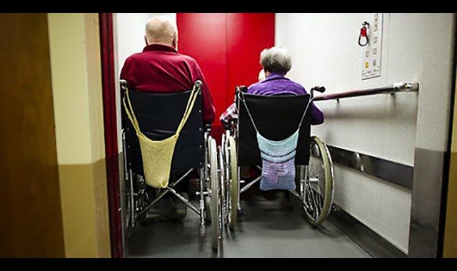 Altenpflege, Pflegeheim, Rentner auf dem Abstellgleis