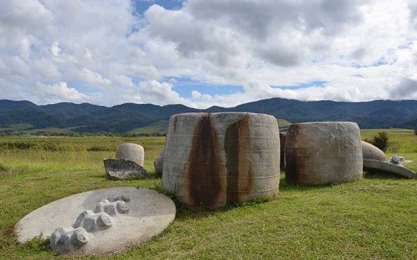 Steinfiguren Lore Lindu Nationalpark 