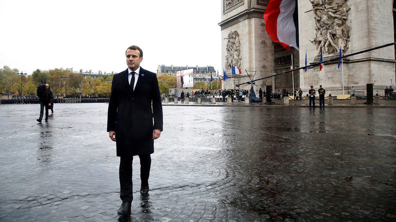 Macron im Regen
