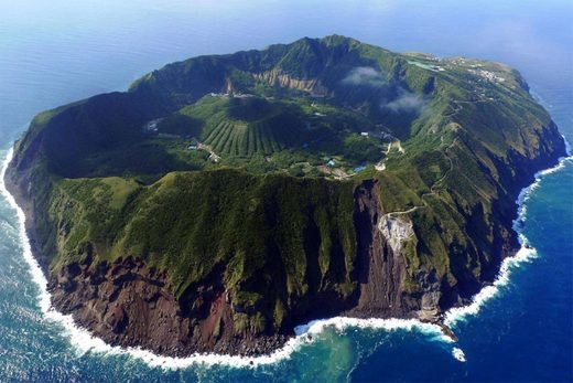 Aogashima volcano