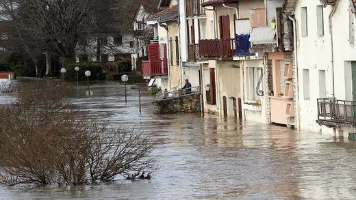 Klicken um zu vergrößern Überschwemmung Frankreich