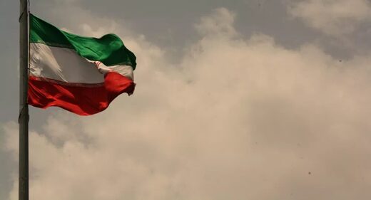  CC BY 2.0 / Blondinrikard Fröberg / Iran's flag