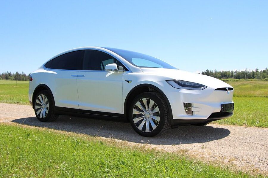 tesla auto