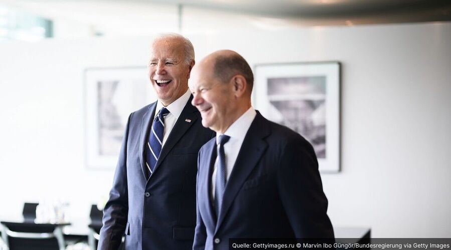 biden, olaf scholz