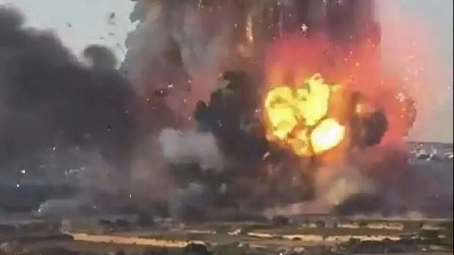 Klicken um zu vergrößern explosion malta