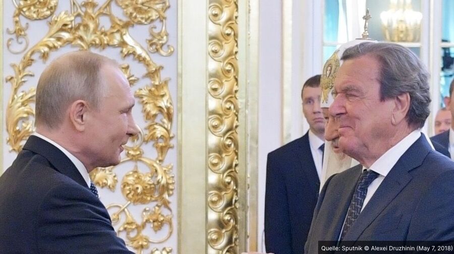 Klicken um zu vergrößern putin und schröder