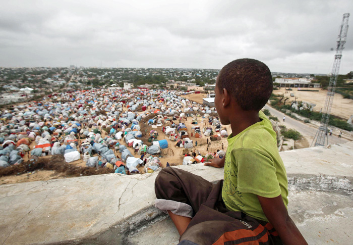 Junge im Flüchtlingslager, Mogadishu