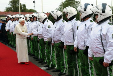 Papst,polizei