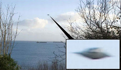 Unklares Foto: UFO oder Vogel