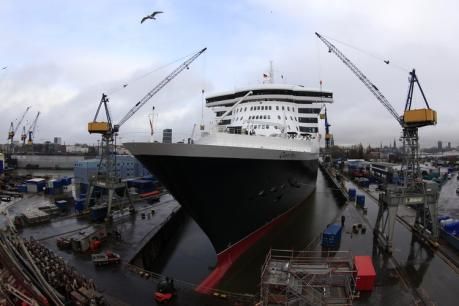 queen mary 2