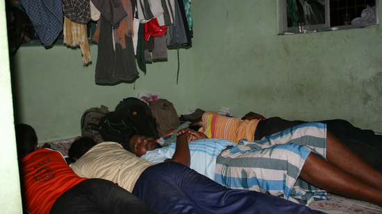 Wohnsituation von Arbeitern bei Handy-Zulieferen in Südindien